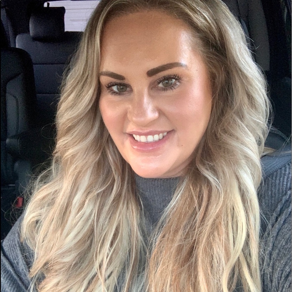 Meet your Posher, Cara